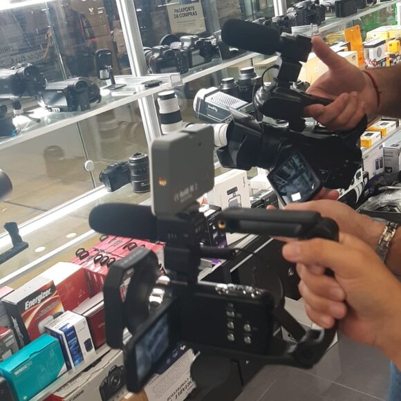 Handheld digital camera with 3.0-inch HD touch screen, 6400W 8K photo. - Picture 7 of 8